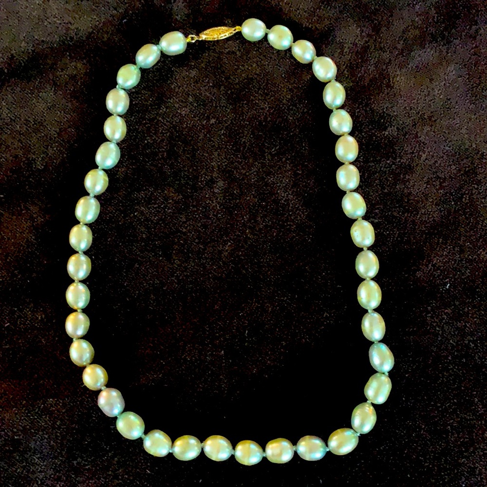 Sage pearl necklace